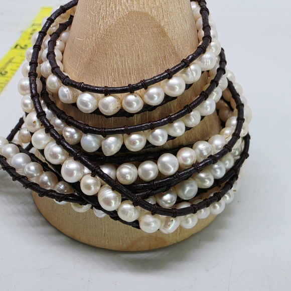 Victoria Emerson Pearl and Brown Leather Wrap Bracelet - Picture 3 of 4